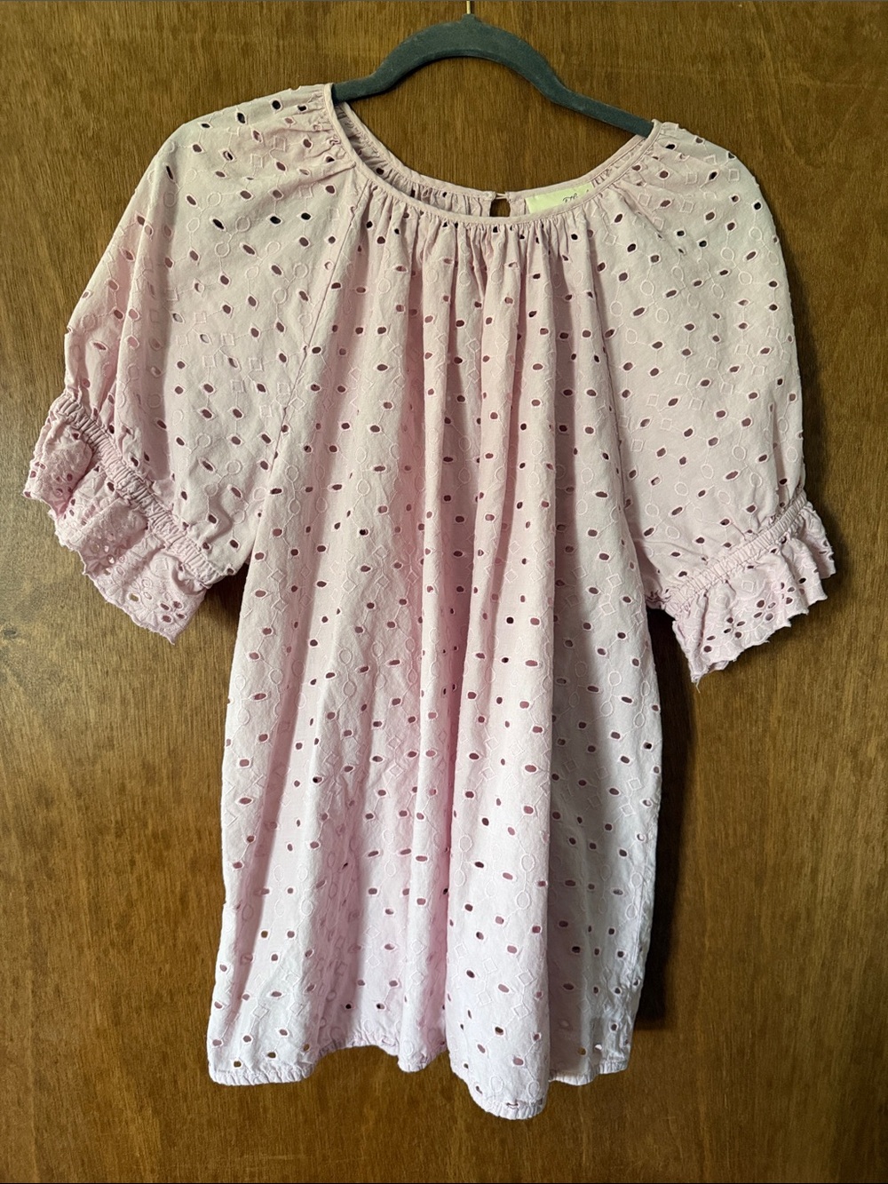 Universal Thread Pink Eyelet Puff Sleeve Blouse